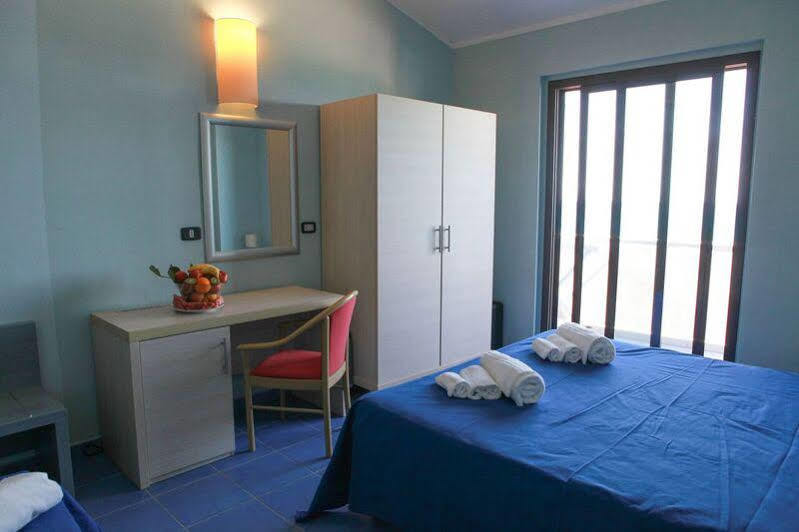 Hotel Club Esse Costa Dello Jonio Mandatoriccio Marina Exteriér fotografie